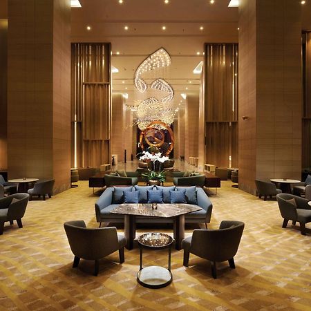 Doubletree By Hilton Shah Alam I-City Zewnętrze zdjęcie The lobby of the hotel