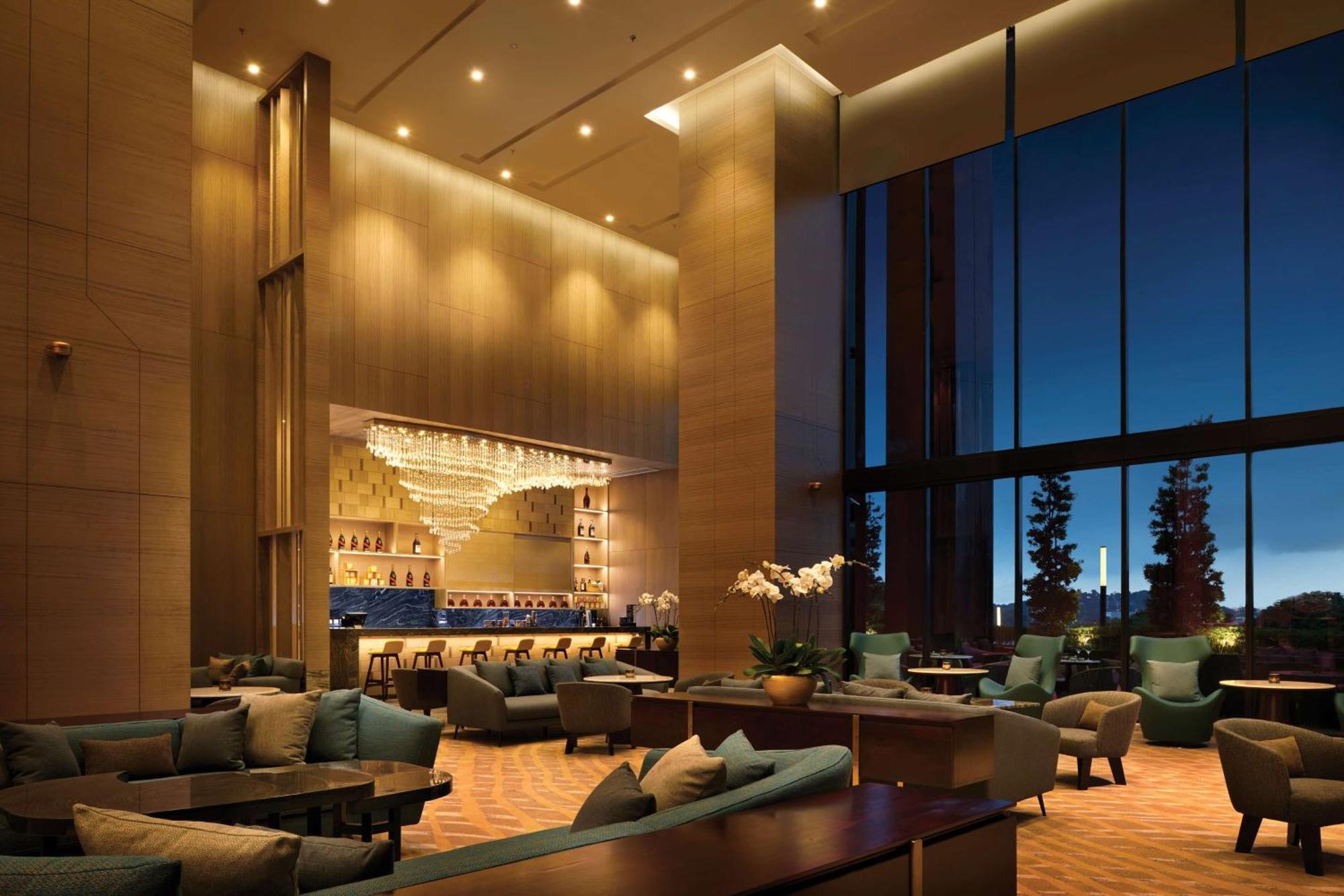 Doubletree By Hilton Shah Alam I-City Zewnętrze zdjęcie The lounge at the hotel