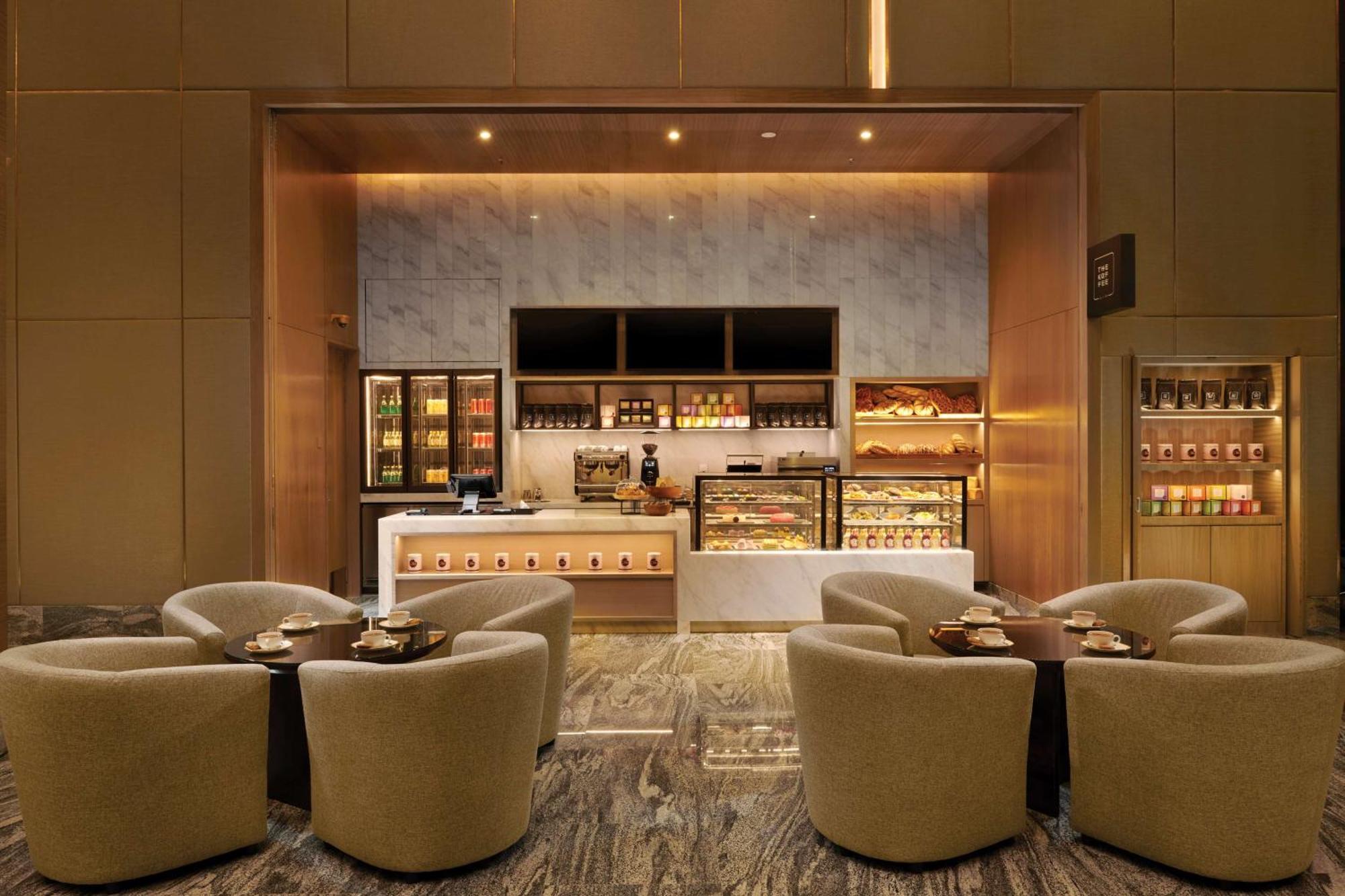Doubletree By Hilton Shah Alam I-City Zewnętrze zdjęcie The Lounge at the airport