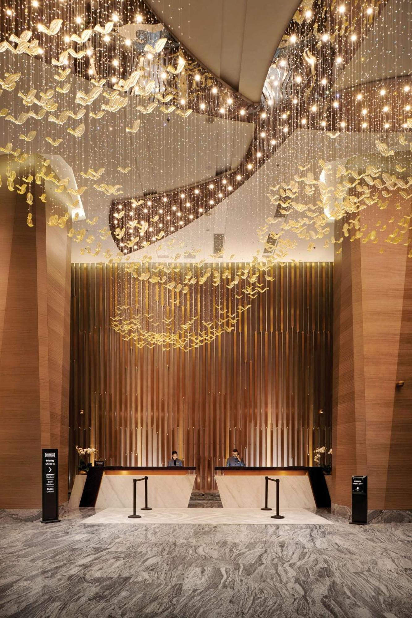 Doubletree By Hilton Shah Alam I-City Zewnętrze zdjęcie The lobby of the Ritz-Carlton, Seoul